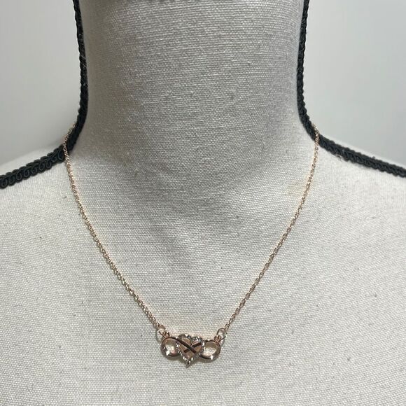 NWOT Infinity symbol and heart with rhinestones - Picture 1 of 3